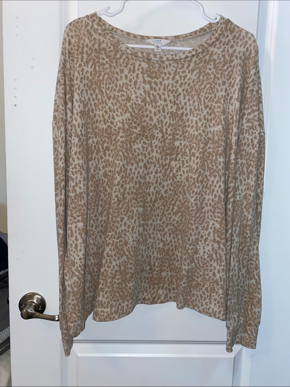 Time and Tru Leopard Print Long Sleeve Top - XXL (20)